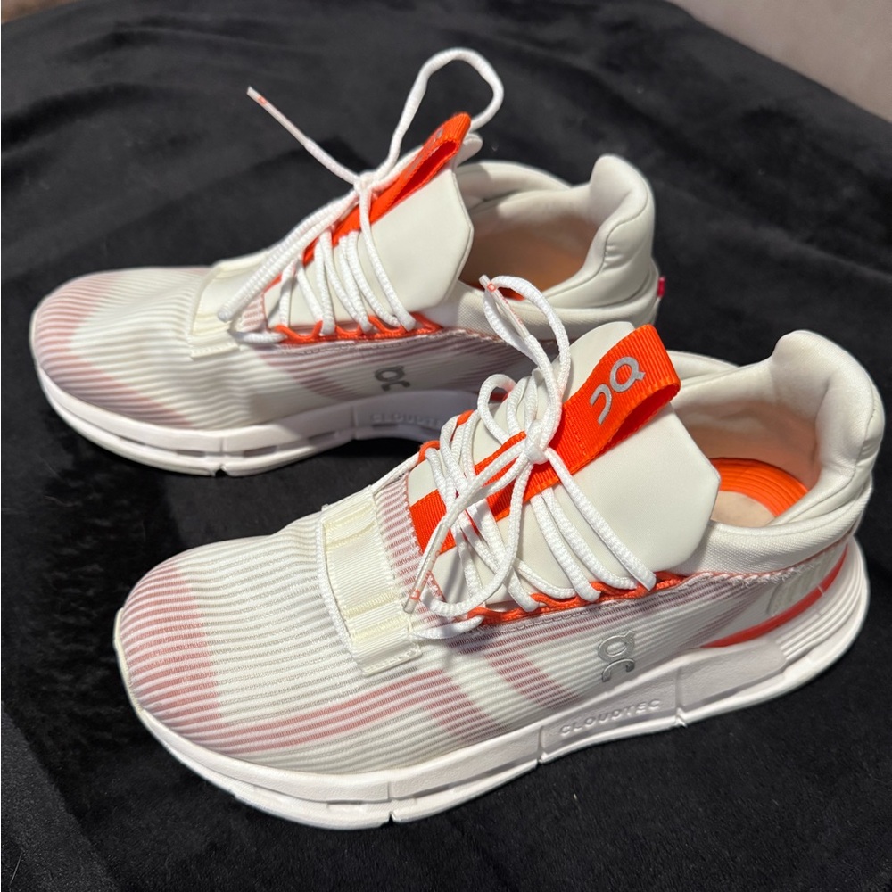 On Cloud Cloudnova 2 womens shoes size 6.5 - gently used great condition!